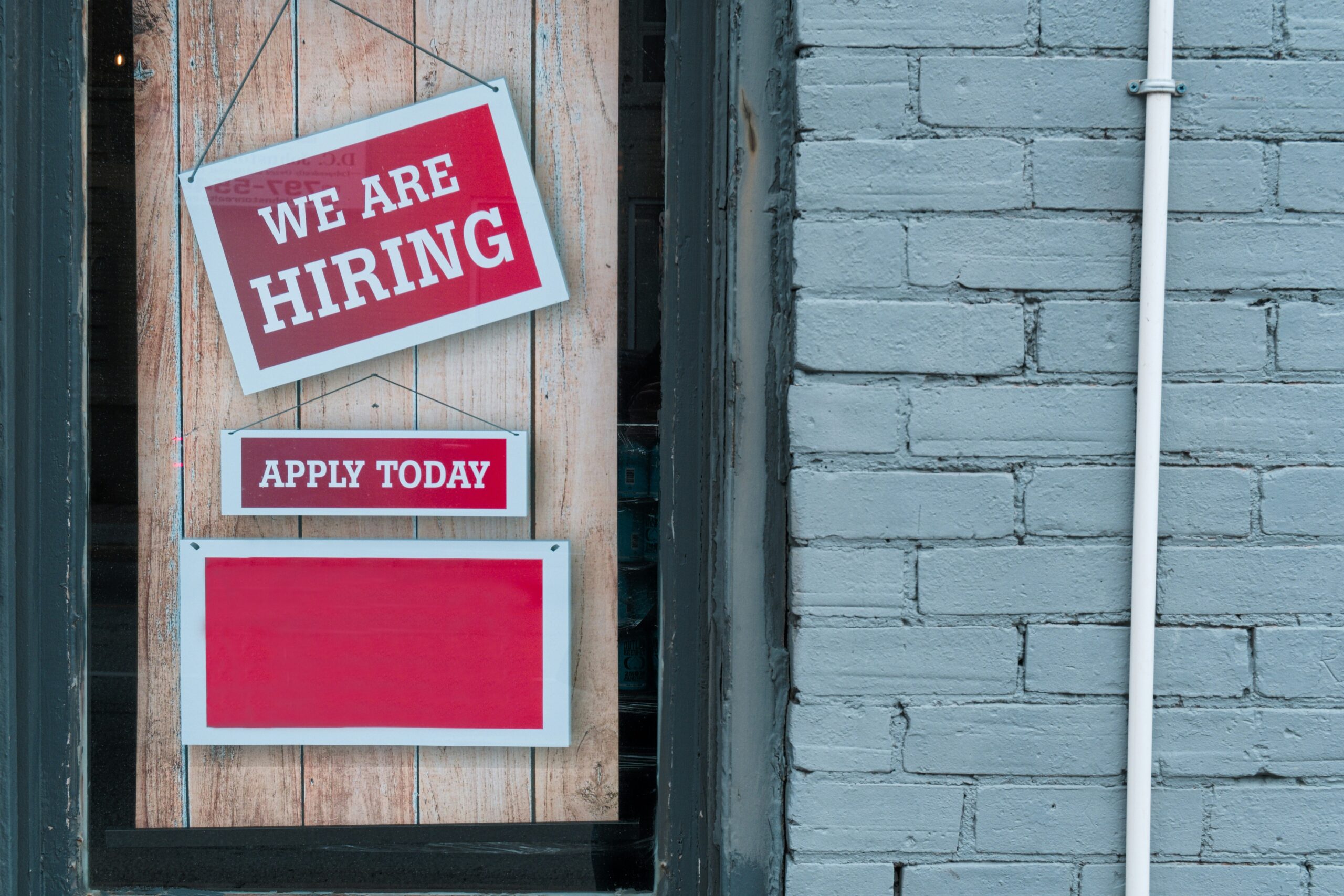 Recruiting for Success: How to Attract the Right Talent and Deliver Exceptional Service to Your Customers